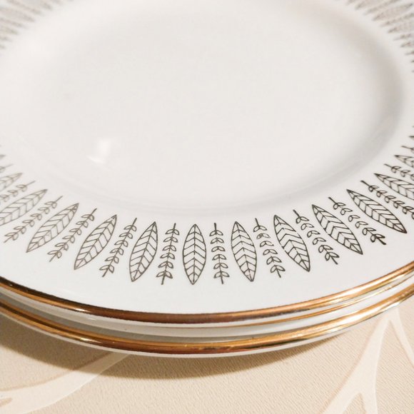 Beautiful Vintage Royal Knight 22K gold design - Picture 5 of 6